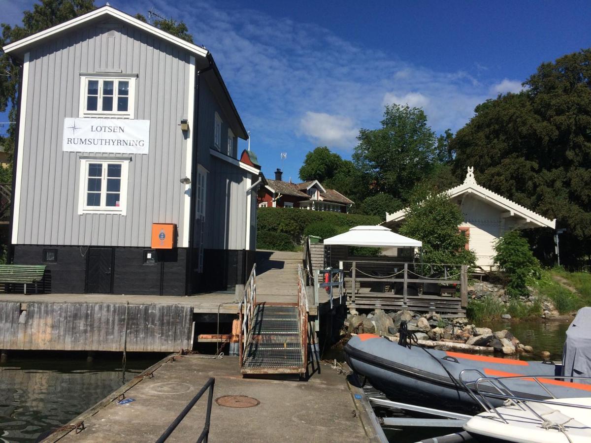 Vandrarhemmet Lotsen Dalarö Eksteriør bilde