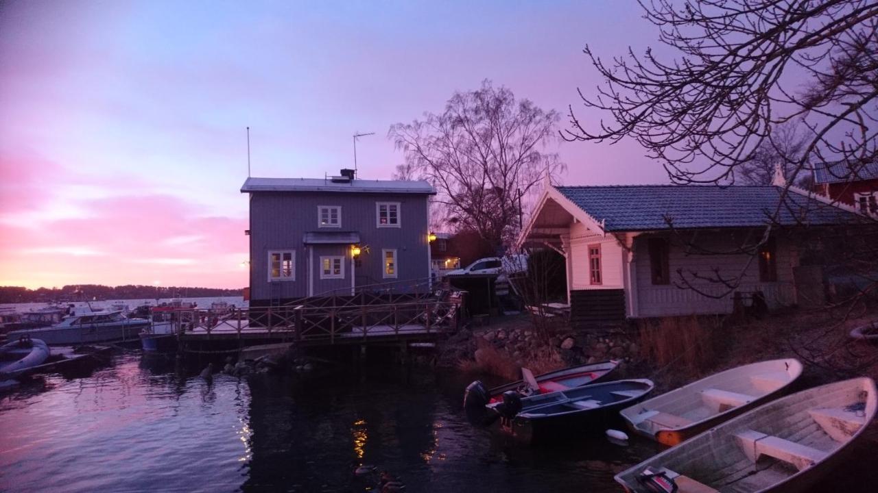 Vandrarhemmet Lotsen Dalarö Eksteriør bilde